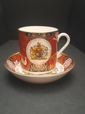 Queen Elizabeth 11 golden jubilee cup and saucer 1952/2002 Royal Worcester 