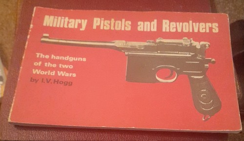 Military pistols and revolvers - pistols,