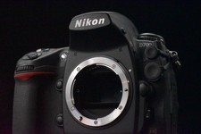 [US Duty Paid] Nikon D700 12.1