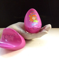 1 Pink Pringle Pop Box Crisp holder Daphne Blake Scooby-Doo used good condition