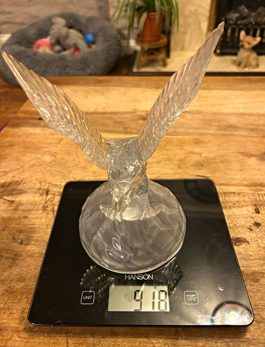 Clear glass eagle figurine - clear,