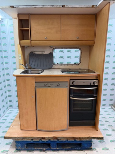 Bailey senator caravan - caravan, kitchen
