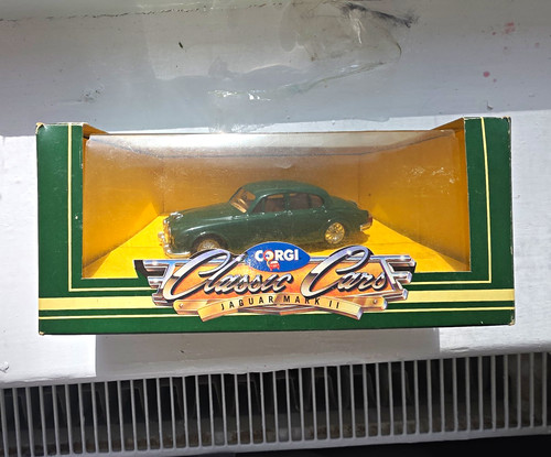 Corgi classic cars collectors - corgi,