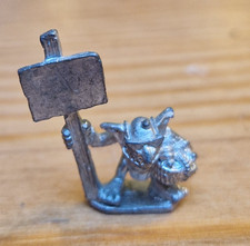 Rogue Trader Runt Selling