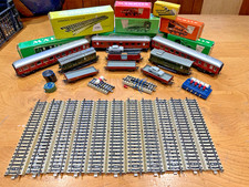 MARKLIN OO HO GAUGE TRAIN wagons track carriages and accessories some boxed