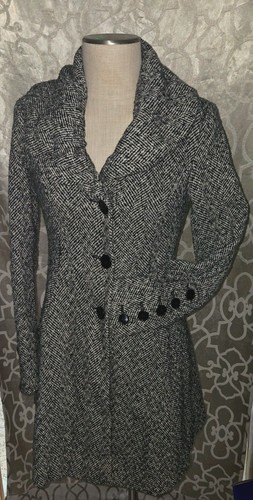 Express black white - black,