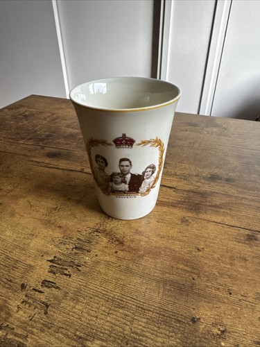 Vintage beaker coronation - beaker,,