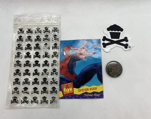 Johnny cupcakes lapel - cupcakes, pin