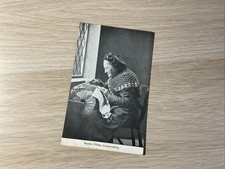 “BUCKS PILLOW LACE MAKING” EARLY 1900s REAL PHOTO POSTCARD. LOOK!
