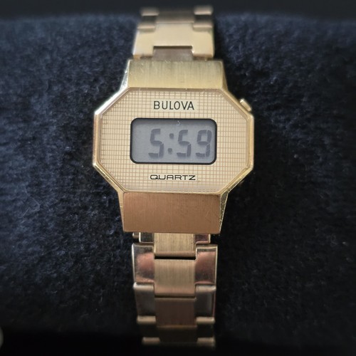 Vintage bulova n7 digital - vintage,