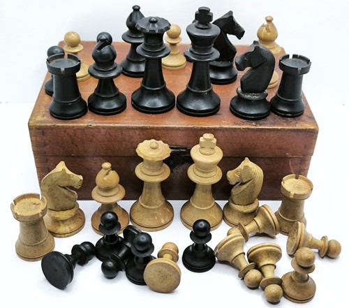 Vintage boxwood staunton chess - vintage,