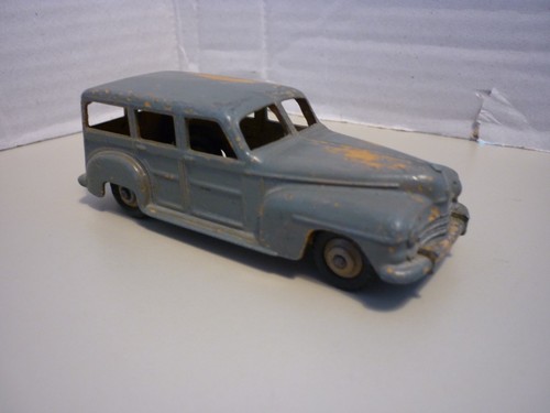 Dinky toys 27f plymouth woody - toys, 27f,