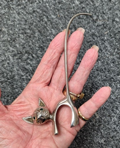 Vintage mid century metal - metal, cat
