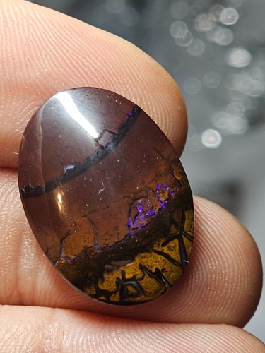 2cts australian boulder - 17.2cts,