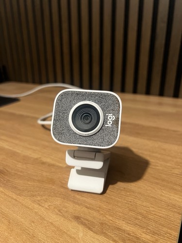 Logitech streamcam live - logitech, streamcam,