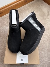 GENUINE UGG BOOTS W CLASSIC