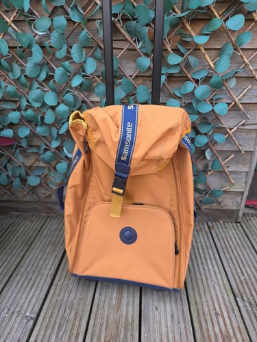 Samsonite light 55cm wheeled - samsonite,