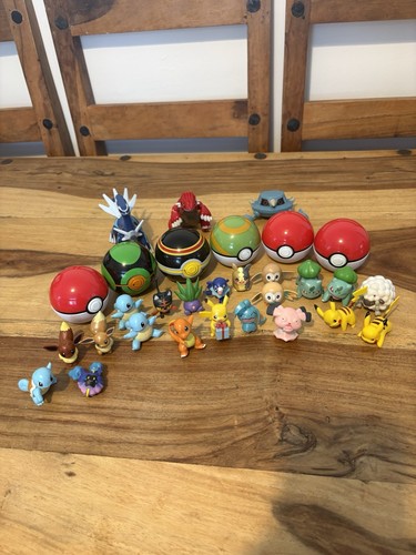Pokemon figure bundle - figure, job