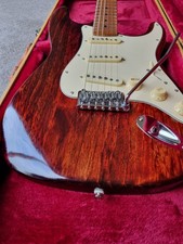 Thomas Johnson, Luthier Build Strat Style With Premium Hardware, Hardshell Case