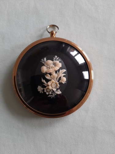 Flowers cameo by peter - cameo",