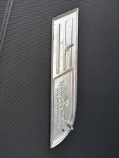 Fordson van bonnet grille badge pre owned 