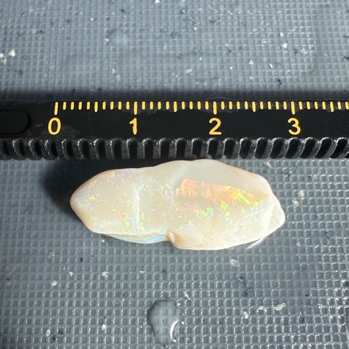 11cts coober pedy rough - 11cts,