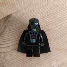 LEGO DARTH VADER MINIFIGURE