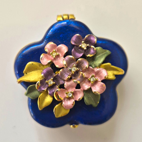 Small blue metal flower shaped - blue, flower-shaped