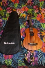 Kala Nomad Electro-Acoustic U-Bass with case, and Strap