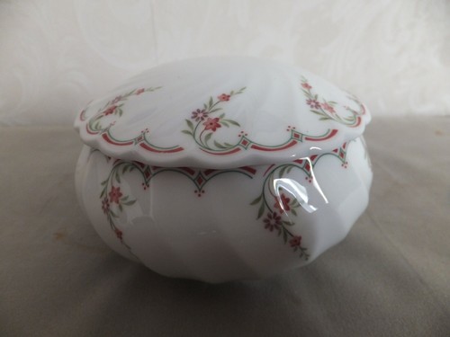 Vintage wedgwood pink garland - vintage,