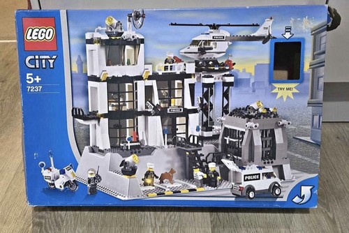 Lego police station set - lego, in