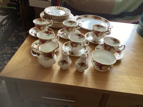 Royal albert old - royal, country