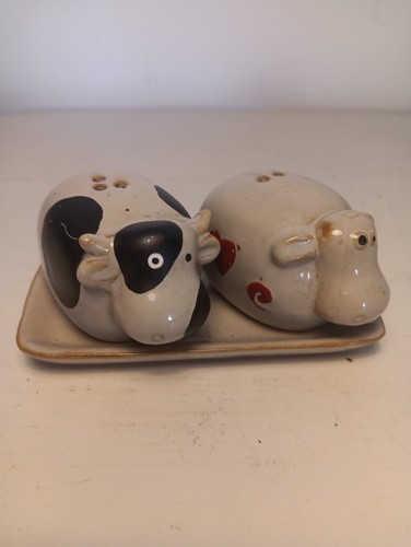Novelty pottery cow bull - cow,
