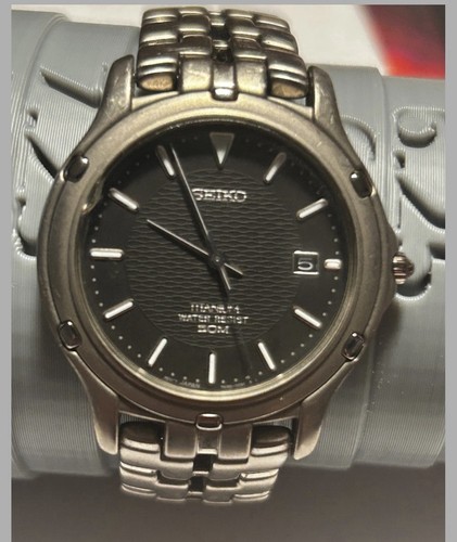 Seiko 7n32 0069 titanium - seiko,