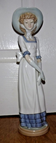Vintage lladro nao figurine - vintage,