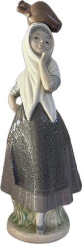 Large vtg lladro nao - large,