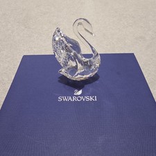 SWAROVSKI SIGNUM SWAN MEDIUM