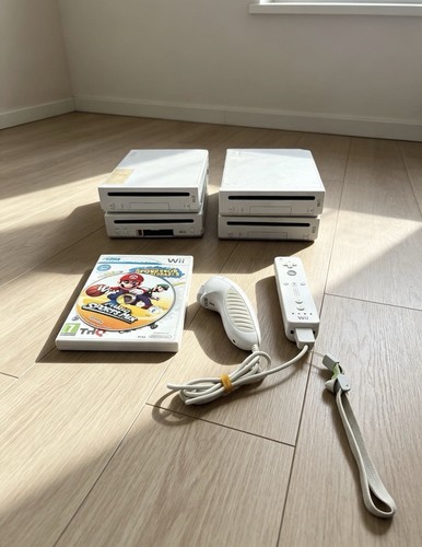 Wii console controlller - x4, console,