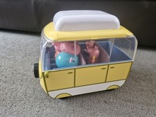 Peppa Pig Campervan Toy Play Set with 4 figures + pull out awning 