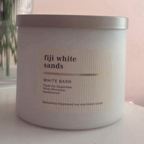 White barn fiji - barn,