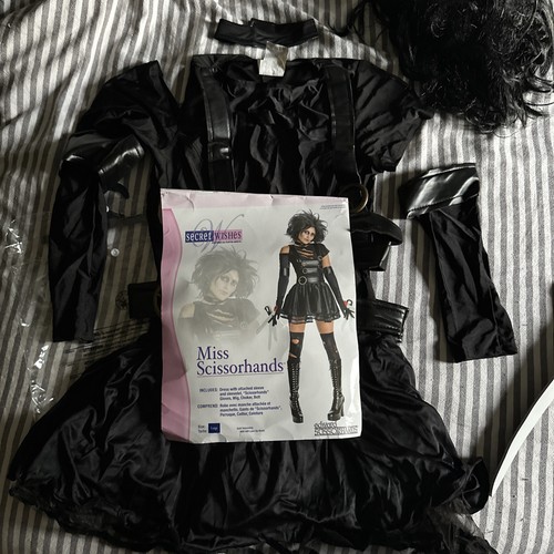 Edward scissorhands miss - edward,