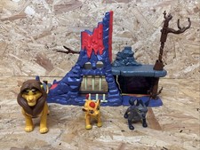 Disney The Lion Guard Hyena Hideout Playset With Figures