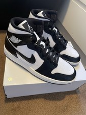 Nike Air Jordan 1 Mid, Unisex UK 9/ EUR 44 - ‘Panda’ White/ Black- White  