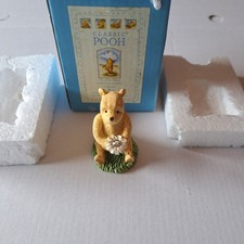 CLASSIC POOH ENESCO FIGURE