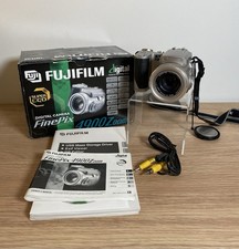 Fujifilm FinePix 4900 Zoom