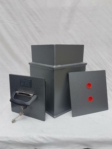 Square door underfloor - 4k,