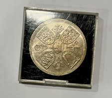 1953 Queen Elizabeth II Coronation Five 5 Shilling In Plastic Coin Case