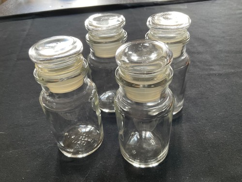 Four vintage apothercary - , style