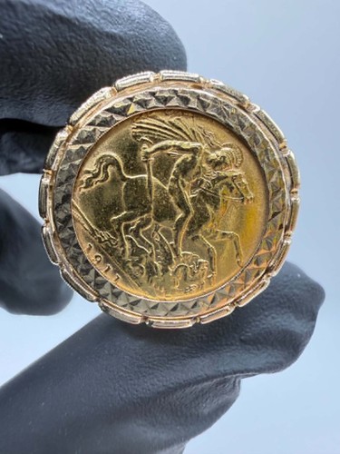 9ct half sovereign ring - sovereign,