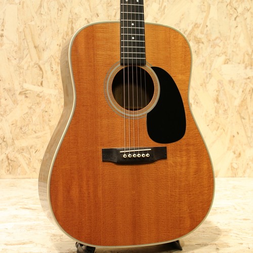 Martin acoustic guitar 28 - acoustic, d-28